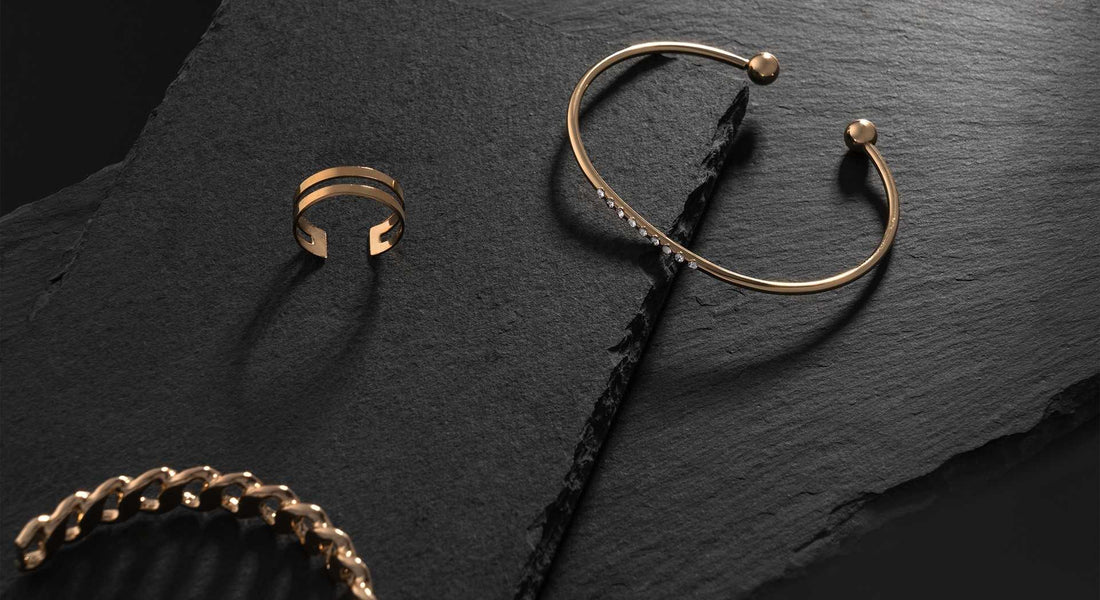 Choose Trendy Gold Spiritual Pendants For Your Newborn