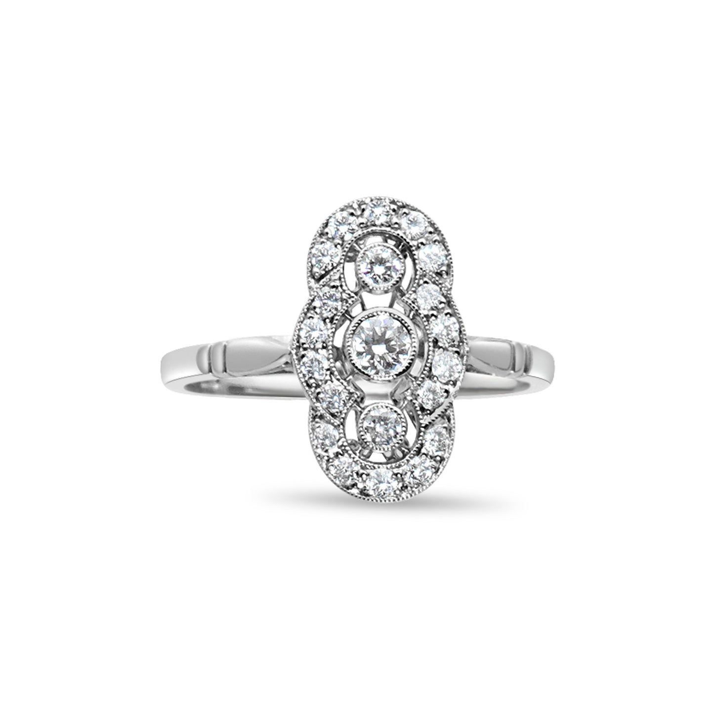 FINE PLATINUM DIAMOND RING