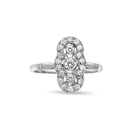 FINE PLATINUM DIAMOND RING