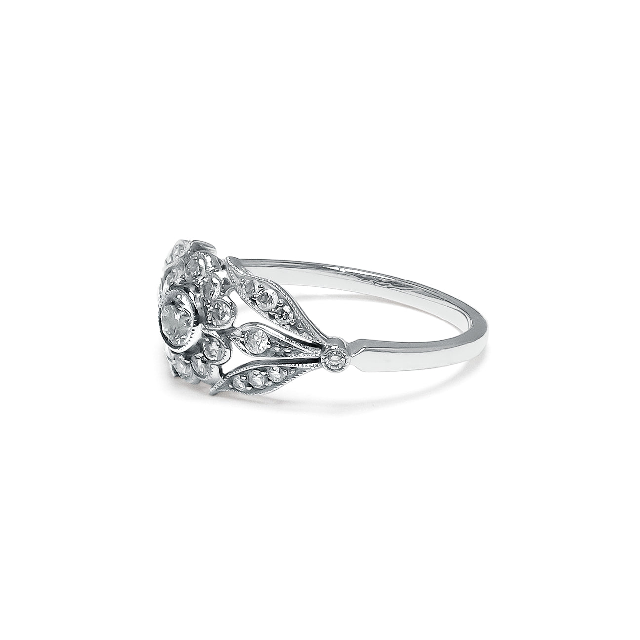 DIAMOND ART DECO FLOWER RING